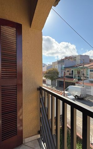 Casa à venda com 350m², 3 quartos e 4 vagas Casa à venda com 350m², 3 quartos e 4 vagasSacada Suíte