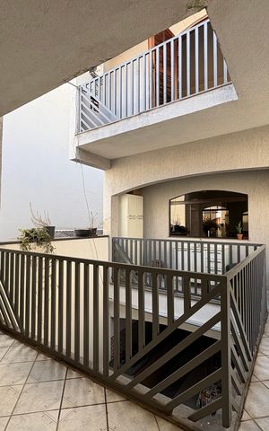 Casa à venda com 350m², 3 quartos e 4 vagas Casa à venda com 350m², 3 quartos e 4 vagasLavanderia