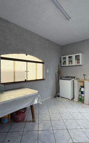 Casa à venda com 350m², 3 quartos e 4 vagas Casa à venda com 350m², 3 quartos e 4 vagasLavanderia