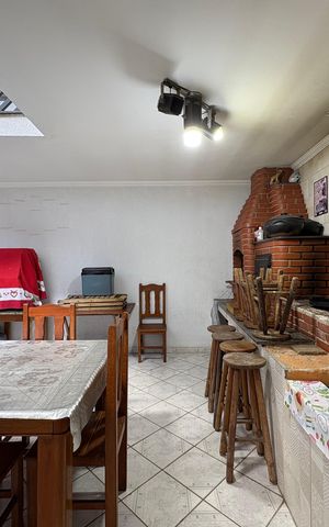 Casa à venda com 350m², 3 quartos e 4 vagas Casa à venda com 350m², 3 quartos e 4 vagasÁrea gourmet