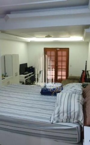 Casa à venda com 131m², 3 quartos e 1 vaga
