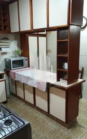 Casa à venda com 131m², 3 quartos e 1 vaga