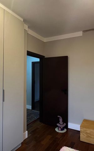 Casa à venda com 1000m², 5 quartos e 6 vagas Casa à venda com 1000m², 5 quartos e 6 vagasQuarto 2