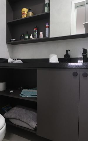 Apartamento à venda com 76m², 2 quartos e 2 vagasBanheiro da Suíte
