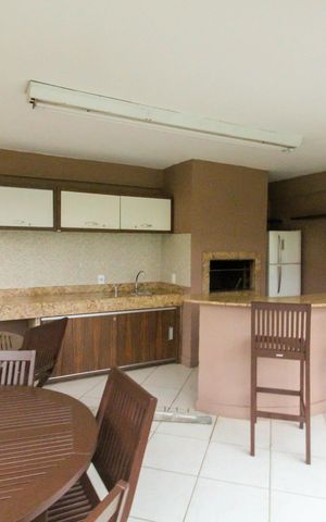 Casa de condomínio à venda com 287m², 4 quartos e 2 vagas Casa de condomínio à venda com 287m², 4 quartos e 2 vagasÁrea comum