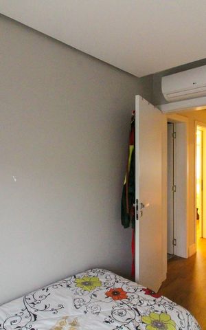 Casa de condomínio à venda com 287m², 4 quartos e 2 vagas Casa de condomínio à venda com 287m², 4 quartos e 2 vagasQuarto 1