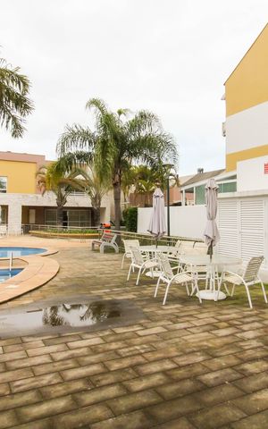 Casa de condomínio à venda com 287m², 4 quartos e 2 vagas Casa de condomínio à venda com 287m², 4 quartos e 2 vagasÁrea comum