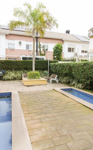 Casa de condomínio à venda com 287m², 4 quartos e 2 vagas Casa de condomínio à venda com 287m², 4 quartos e 2 vagasÁrea comum