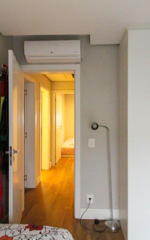 Casa de condomínio à venda com 287m², 4 quartos e 2 vagas Casa de condomínio à venda com 287m², 4 quartos e 2 vagasQuarto 1