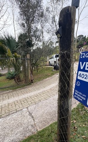 Casa para alugar com 1500m², 3 quartos e 8 vagasPlaquinha