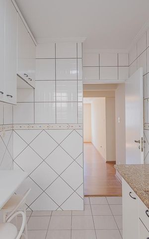 Apartamento à venda com 72m², 2 quartos e 1 vagaCozinha