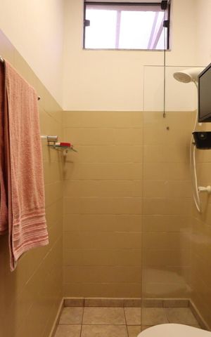 Casa para alugar com 120m², 2 quartos e sem vaga Casa para alugar com 120m², 2 quartos e sem vagaBanheiro 1