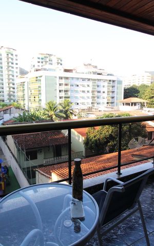 Apartamento à venda com 224m², 5 quartos e 3 vagasQuarto 4 - Varanda