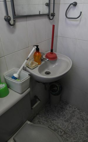 Apartamento à venda com 224m², 5 quartos e 3 vagasBanheiro de Serviço