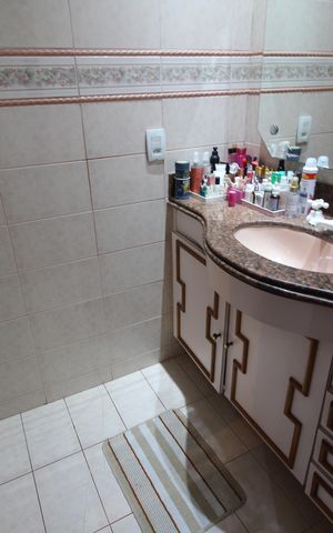 Apartamento à venda com 224m², 5 quartos e 3 vagasQuarto 4 - Banheiro