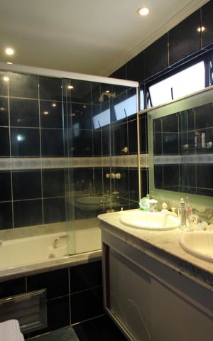 Apartamento à venda com 224m², 5 quartos e 3 vagasQuarto 3 - Banheiro