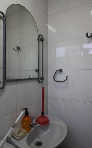 Apartamento à venda com 224m², 5 quartos e 3 vagasBanheiro de Serviço