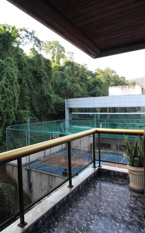 Apartamento à venda com 224m², 5 quartos e 3 vagasQuarto 3 - Varanda