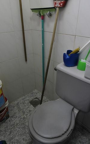 Apartamento à venda com 224m², 5 quartos e 3 vagasBanheiro de Serviço
