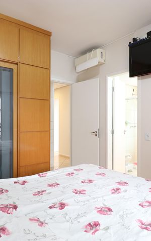 Apartamento à venda com 174m², 4 quartos e 6 vagasSuíte 1 e Área Closet