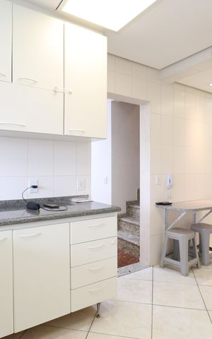 Apartamento à venda com 174m², 4 quartos e 6 vagasCozinha