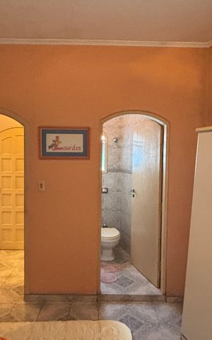 Casa à venda com 198m², 3 quartos e 2 vagas Casa à venda com 198m², 3 quartos e 2 vagasSuíte