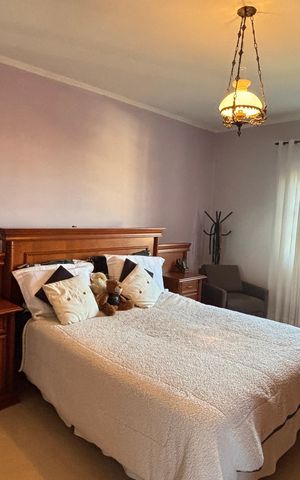 Casa à venda com 198m², 3 quartos e 2 vagas Casa à venda com 198m², 3 quartos e 2 vagasQuarto 1