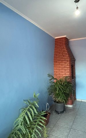 Casa à venda com 198m², 3 quartos e 2 vagas Casa à venda com 198m², 3 quartos e 2 vagasÁrea comum