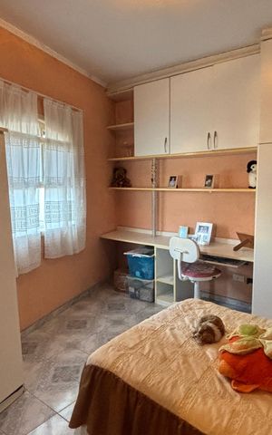 Casa à venda com 198m², 3 quartos e 2 vagas Casa à venda com 198m², 3 quartos e 2 vagasSuíte