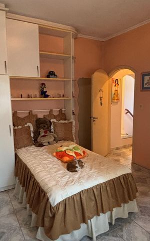 Casa à venda com 198m², 3 quartos e 2 vagas Casa à venda com 198m², 3 quartos e 2 vagasSuíte
