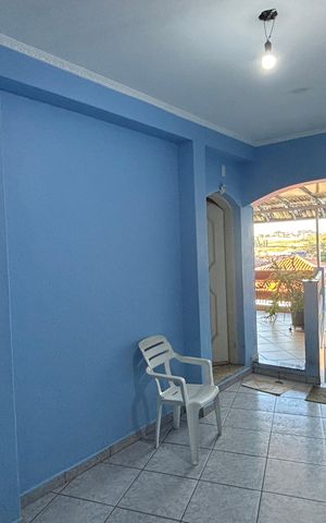 Casa à venda com 198m², 3 quartos e 2 vagas Casa à venda com 198m², 3 quartos e 2 vagasÁrea comum