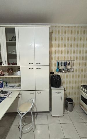 Casa à venda com 198m², 3 quartos e 2 vagas Casa à venda com 198m², 3 quartos e 2 vagasCozinha