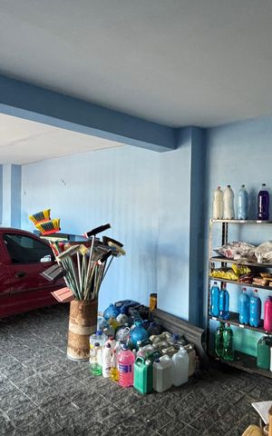 Casa à venda com 198m², 3 quartos e 2 vagas Casa à venda com 198m², 3 quartos e 2 vagasGaragem