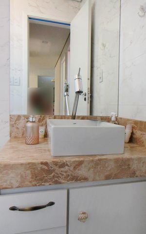 Apartamento à venda com 146m², 3 quartos e 4 vagasBanheiro