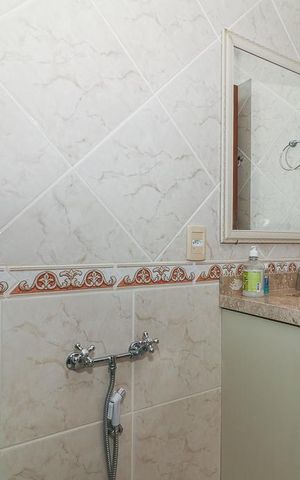 Casa à venda com 390m², 4 quartos e 4 vagasBanheiro Social