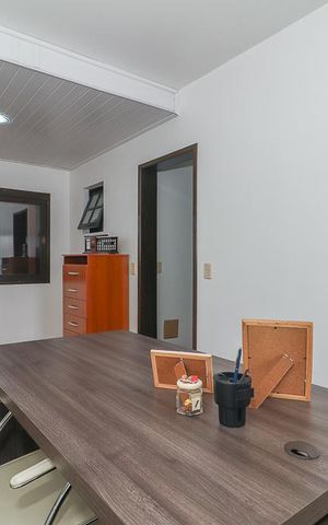 Casa à venda com 390m², 4 quartos e 4 vagasQuarto 3