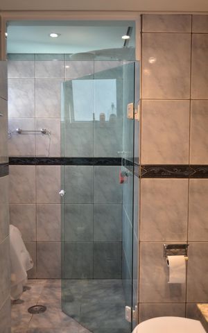 Apartamento à venda com 77m², 2 quartos e 1 vagaBanheiro Social