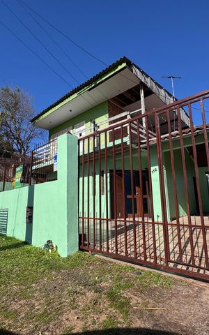 Casa à venda com 260m², 7 quartos e 2 vagas Casa à venda com 260m², 7 quartos e 2 vagasFachada