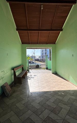 Casa à venda com 260m², 7 quartos e 2 vagas Casa à venda com 260m², 7 quartos e 2 vagasÁrea comum
