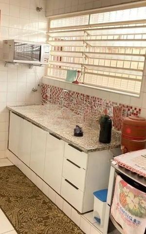 Casa à venda com 220m², 4 quartos e 2 vagas