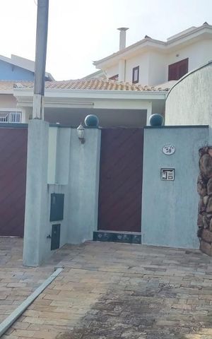 Casa à venda com 500m², 4 quartos e 2 vagas