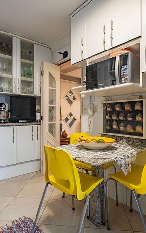 Apartamento à venda com 118m², 3 quartos e 2 vagas Apartamento à venda com 118m², 3 quartos e 2 vagasCozinha