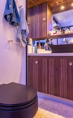Apartamento à venda com 118m², 3 quartos e 2 vagas Apartamento à venda com 118m², 3 quartos e 2 vagasBanheiro da Suíte 1