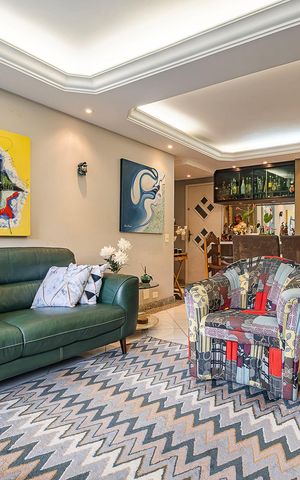 Apartamento à venda com 118m², 3 quartos e 2 vagas Apartamento à venda com 118m², 3 quartos e 2 vagasSala