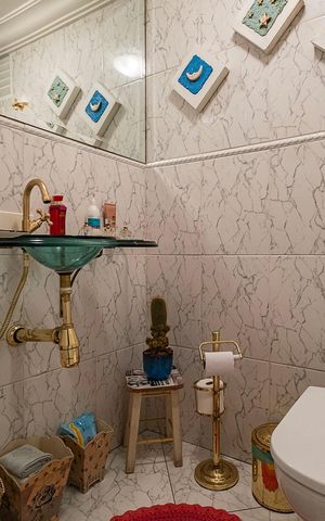 Apartamento à venda com 118m², 3 quartos e 2 vagas Apartamento à venda com 118m², 3 quartos e 2 vagasLavabo