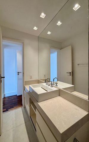 Apartamento à venda com 165m², 2 quartos e 1 vagaBanheiro da Suíte 2