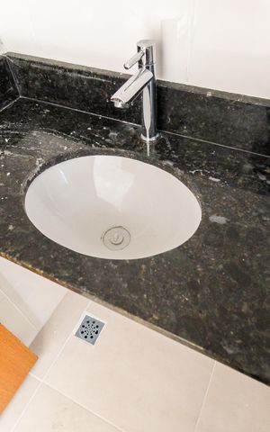 Apartamento à venda com 82m², 2 quartos e 2 vagas Apartamento à venda com 82m², 2 quartos e 2 vagasBanheiro da Suíte 1