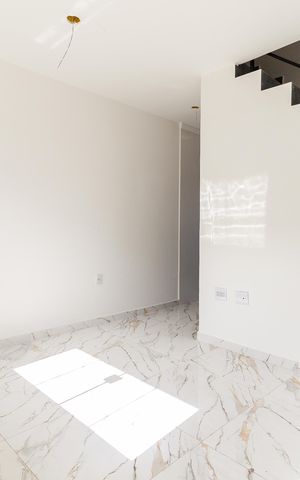 Apartamento à venda com 82m², 2 quartos e 2 vagas Apartamento à venda com 82m², 2 quartos e 2 vagasSala