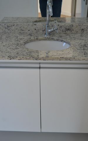 Apartamento à venda com 69m², 2 quartos e 2 vagasBanheiro da Suíte