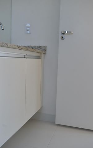 Apartamento à venda com 69m², 2 quartos e 2 vagasBanheiro da Suíte